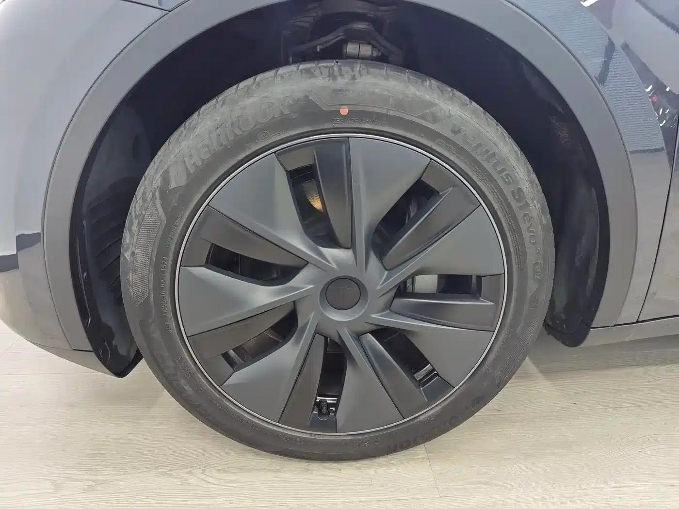 Model Y 2024 Long Range All-Wheel Drive — миниатюра 55