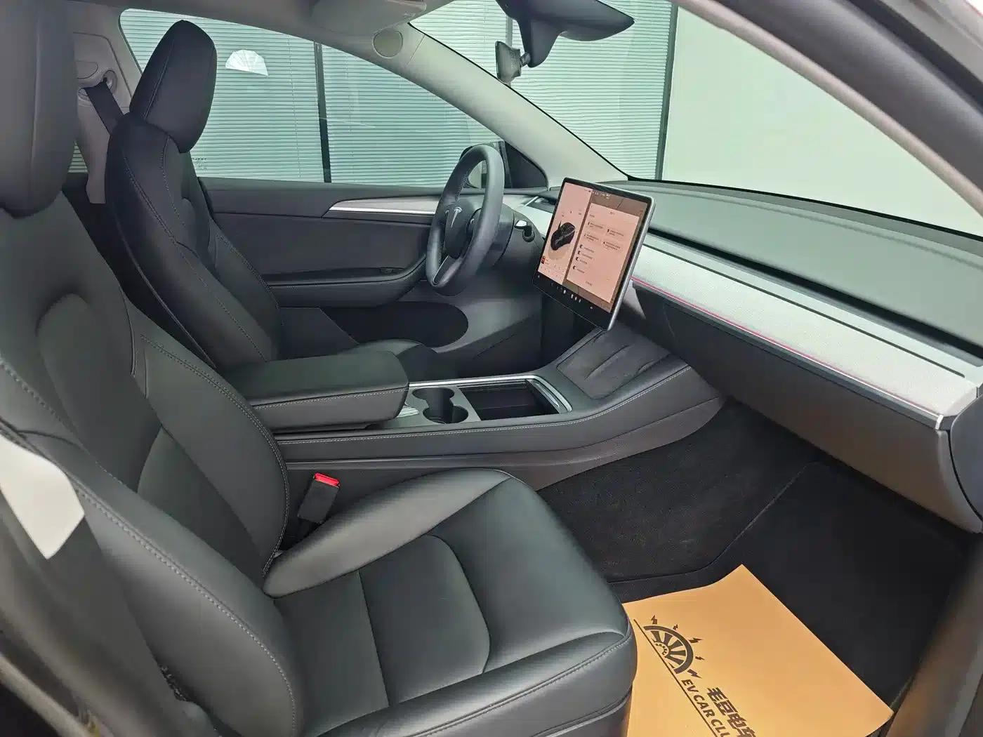 Model Y 2024 Long Range All-Wheel Drive — миниатюра 9