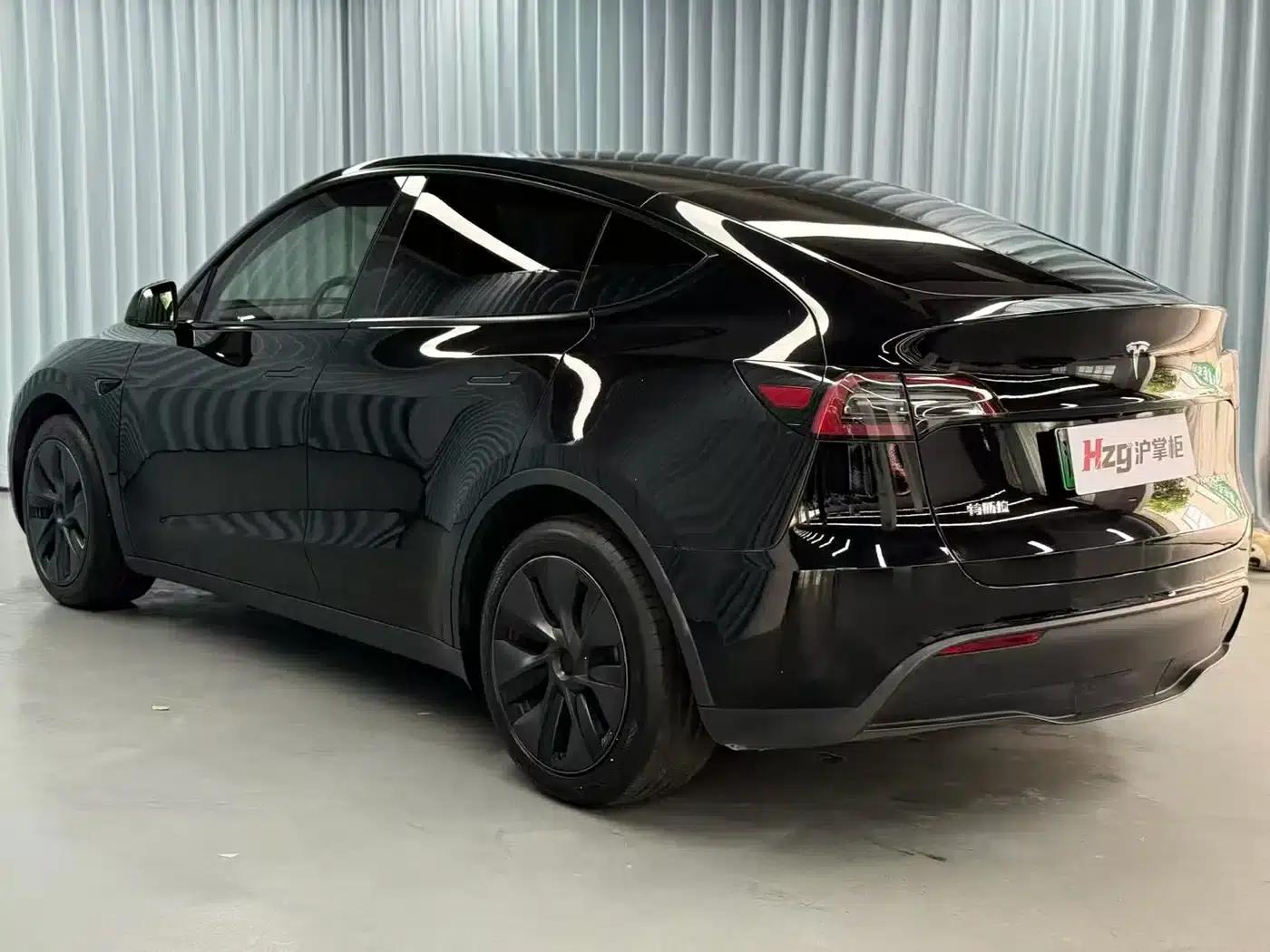 Model Y 2023 Rear-Wheel Drive — миниатюра 9