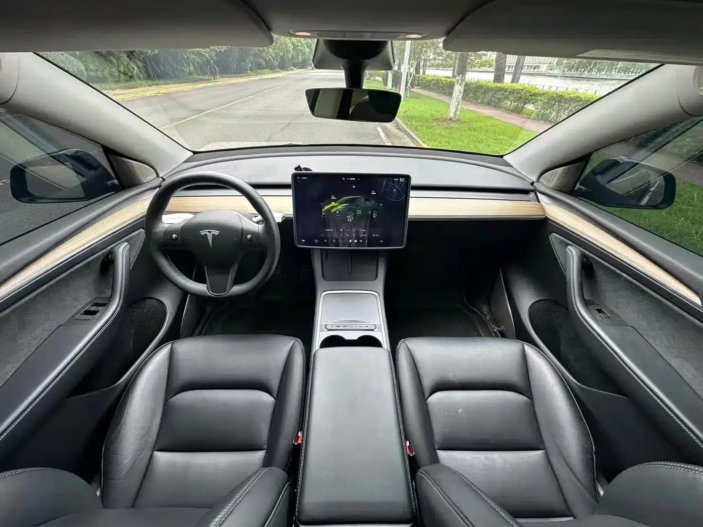 Model Y 2022 Facelift Rear-Wheel Drive Version — миниатюра 6