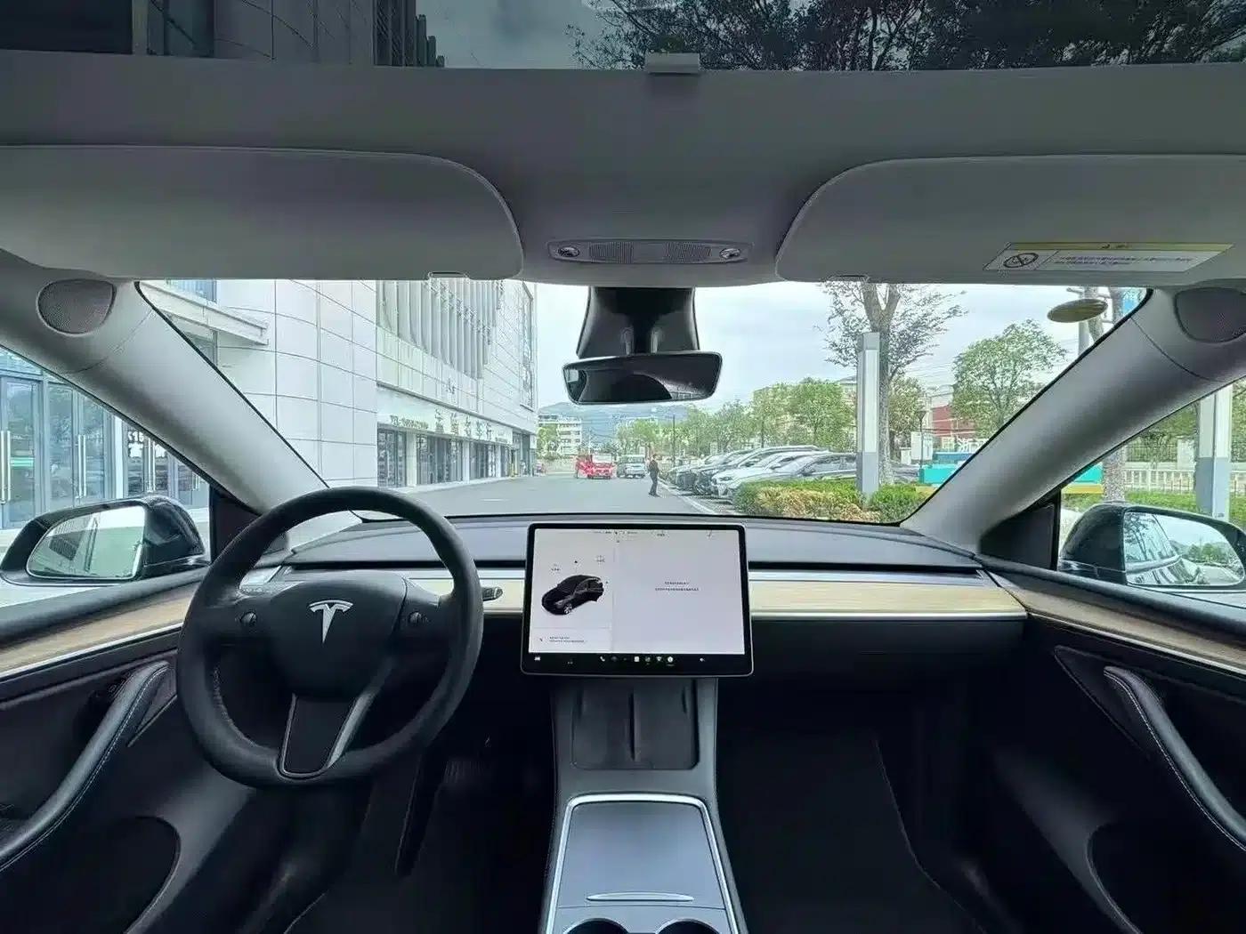 Model Y 2022 Facelift Rear-Wheel Drive Version — миниатюра 5