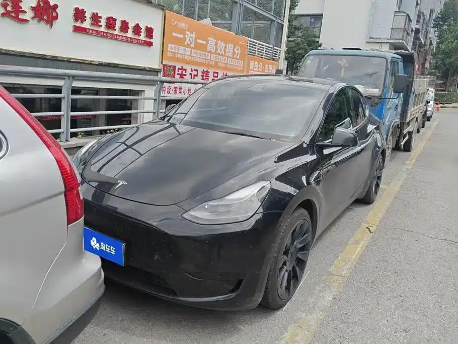 Model Y 2022 Rear-Wheel Drive — миниатюра 2