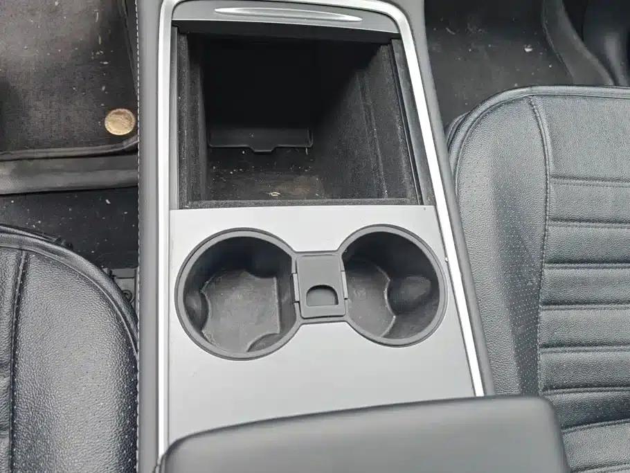Model Y 2022 Rear-Wheel Drive — миниатюра 16