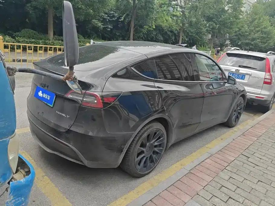 Model Y 2022 Rear-Wheel Drive — миниатюра 3