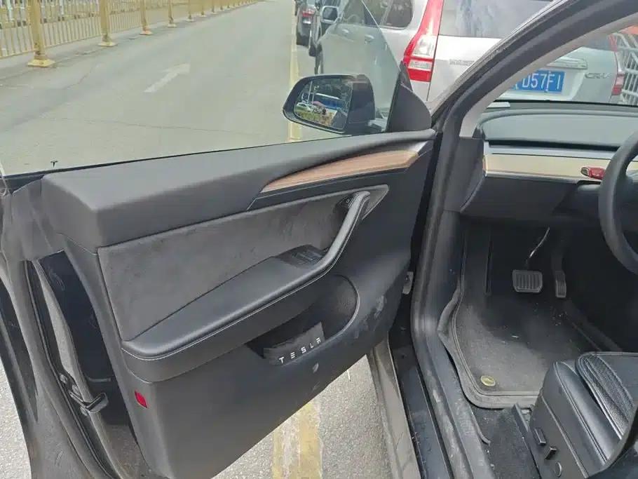 Model Y 2022 Rear-Wheel Drive — миниатюра 7