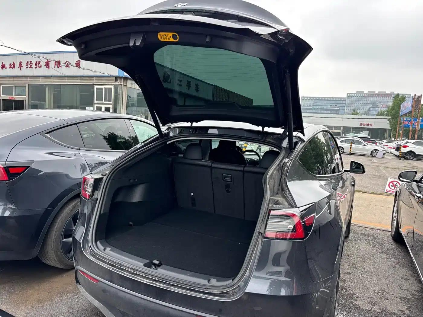 Model Y 2024 Rear-Wheel Drive — миниатюра 5