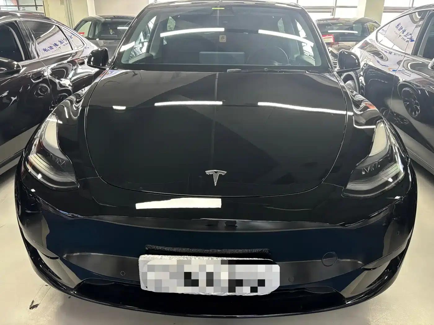 Model Y 2023 Rear-Wheel Drive — миниатюра 2
