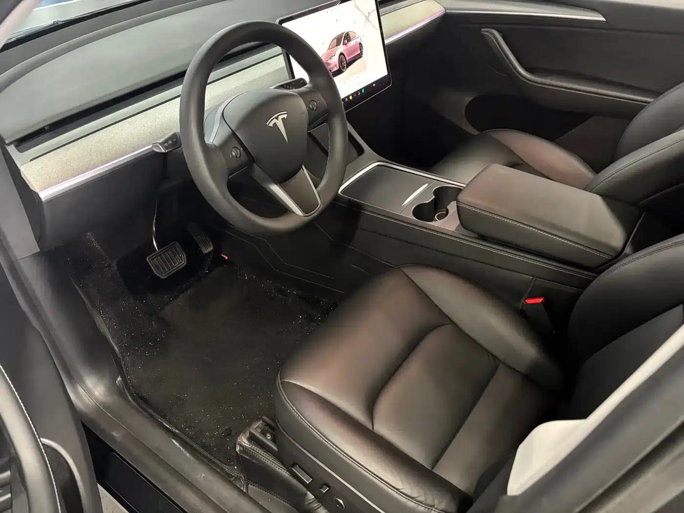Model Y 2023 Rear-Wheel Drive — миниатюра 11