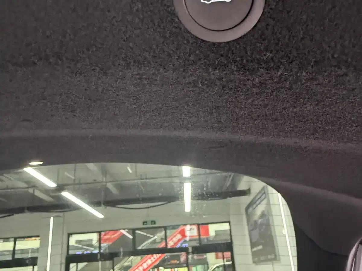 Model Y 2025 Rear-Wheel Drive — миниатюра 12