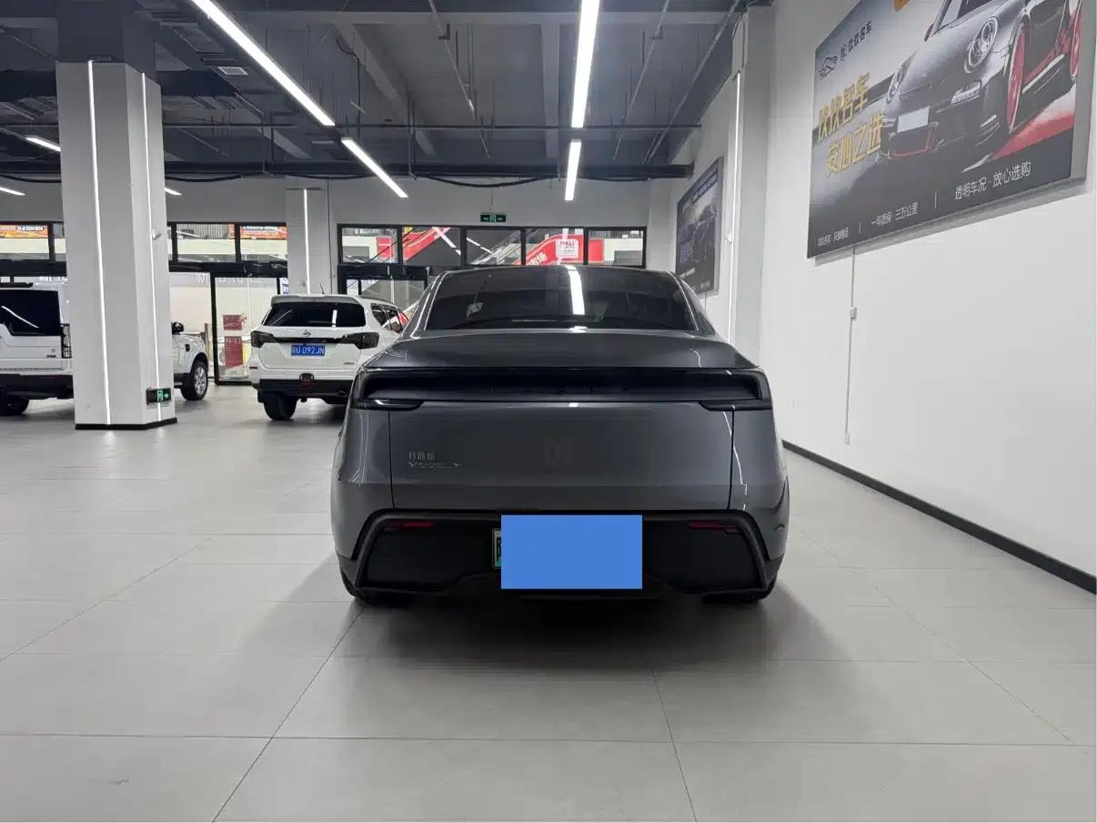 Model Y 2025 Rear-Wheel Drive — миниатюра 15