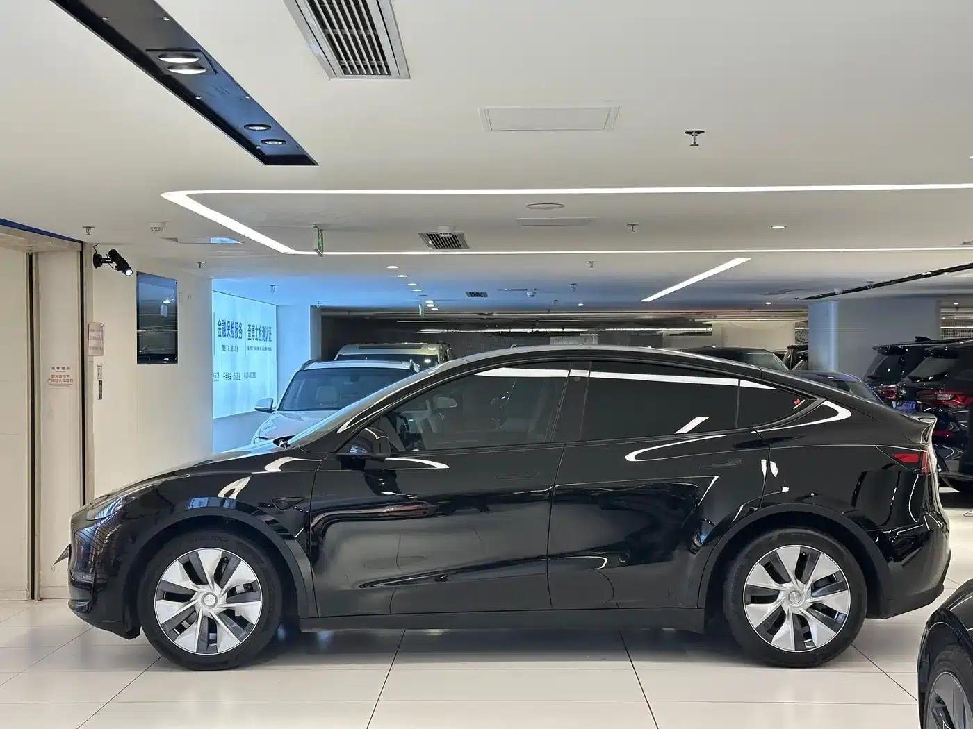 Model Y 2022 Facelift Rear-Wheel Drive Version — миниатюра 3