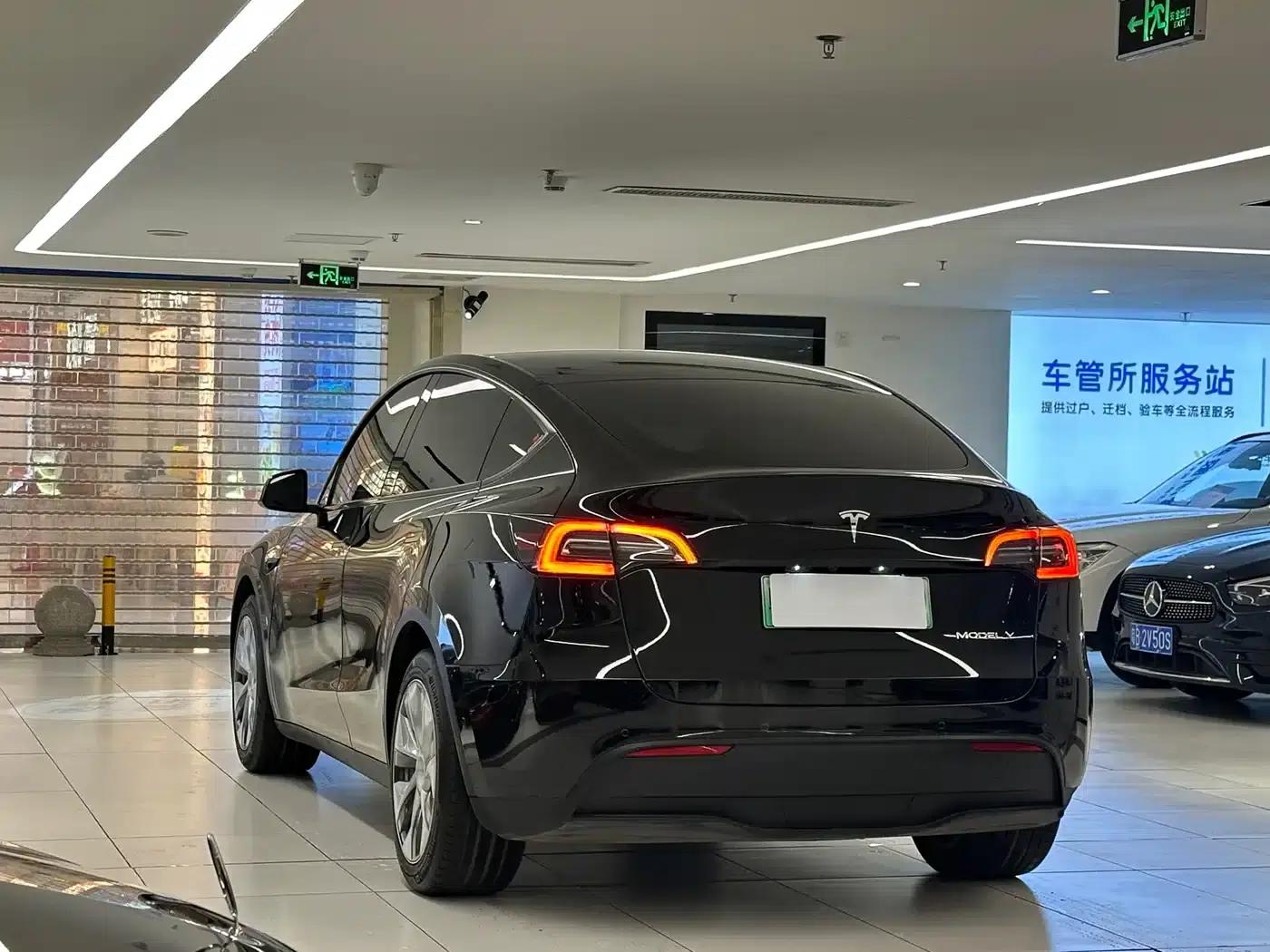Model Y 2022 Facelift Rear-Wheel Drive Version — миниатюра 6