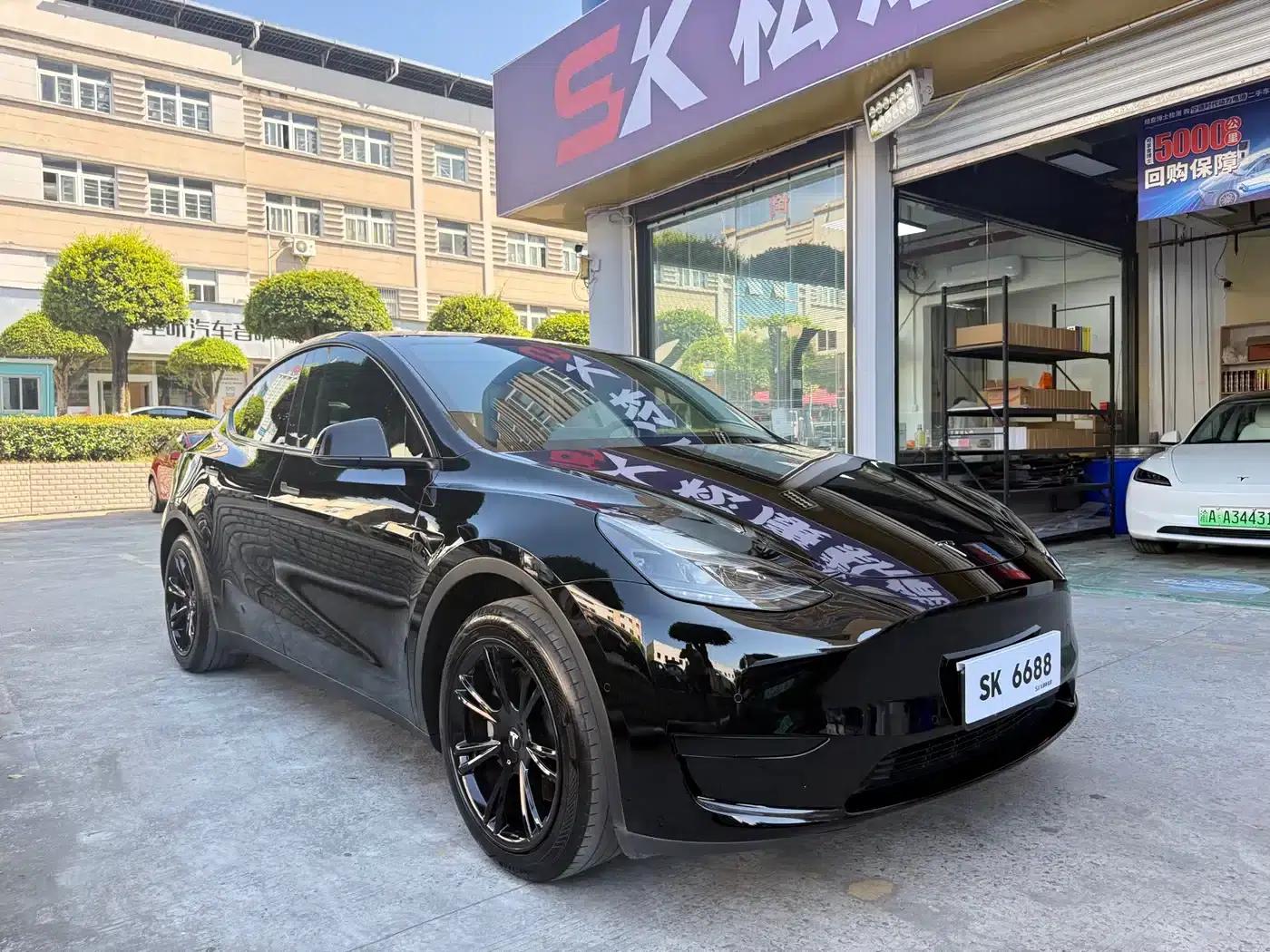 Model Y 2023 Rear-Wheel Drive — миниатюра 3