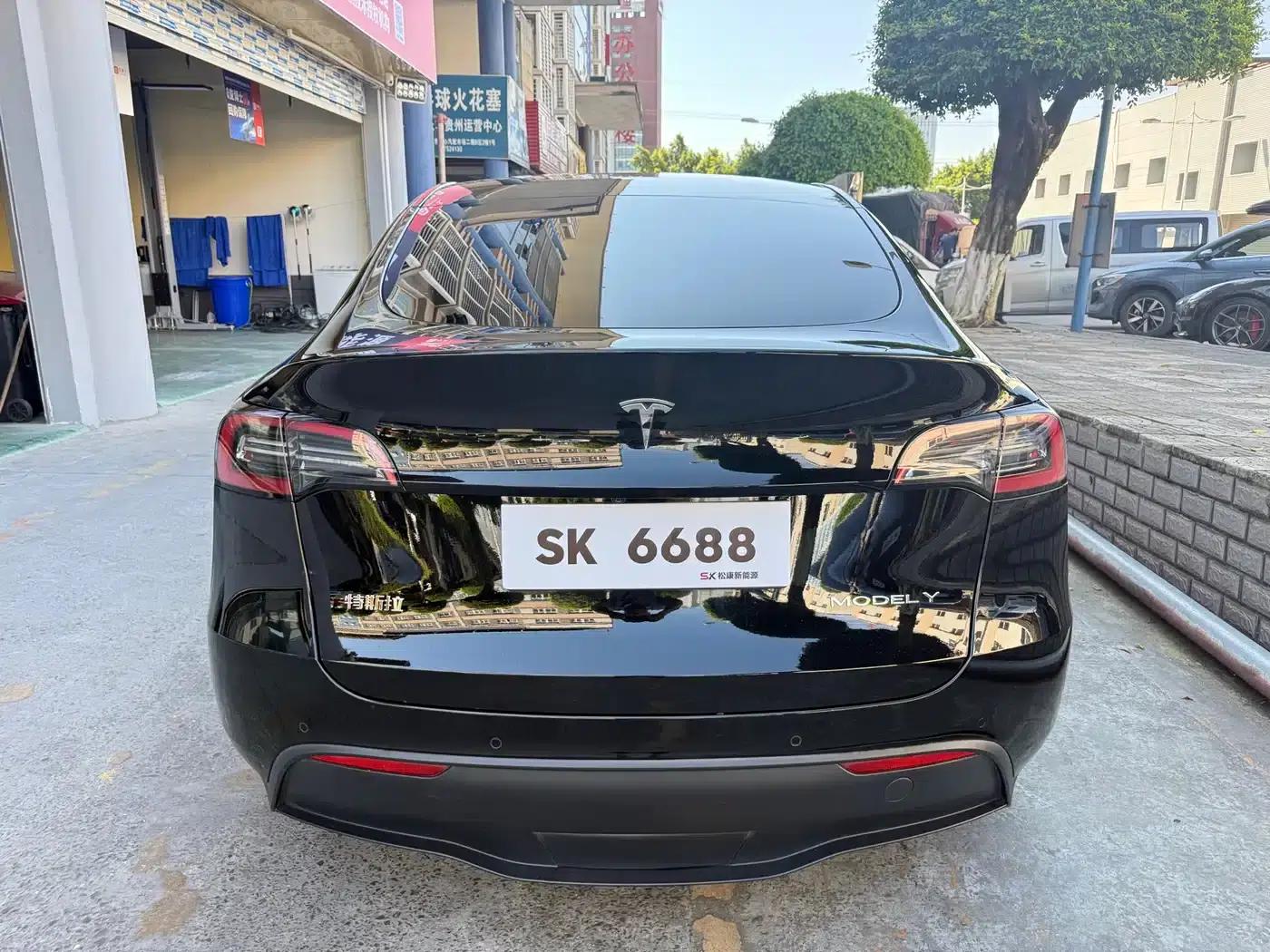 Model Y 2023 Rear-Wheel Drive — миниатюра 5