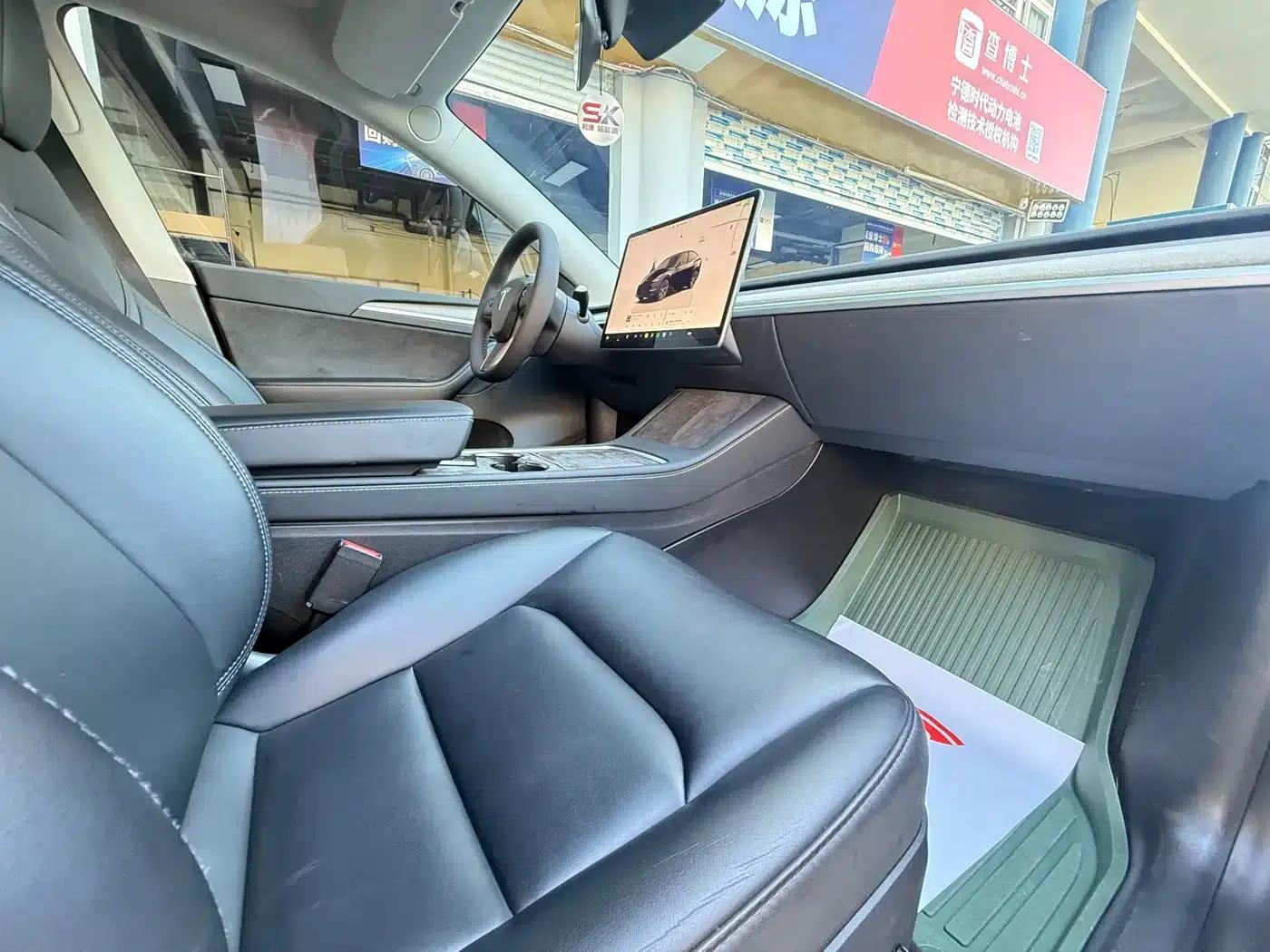 Model Y 2023 Rear-Wheel Drive — миниатюра 10