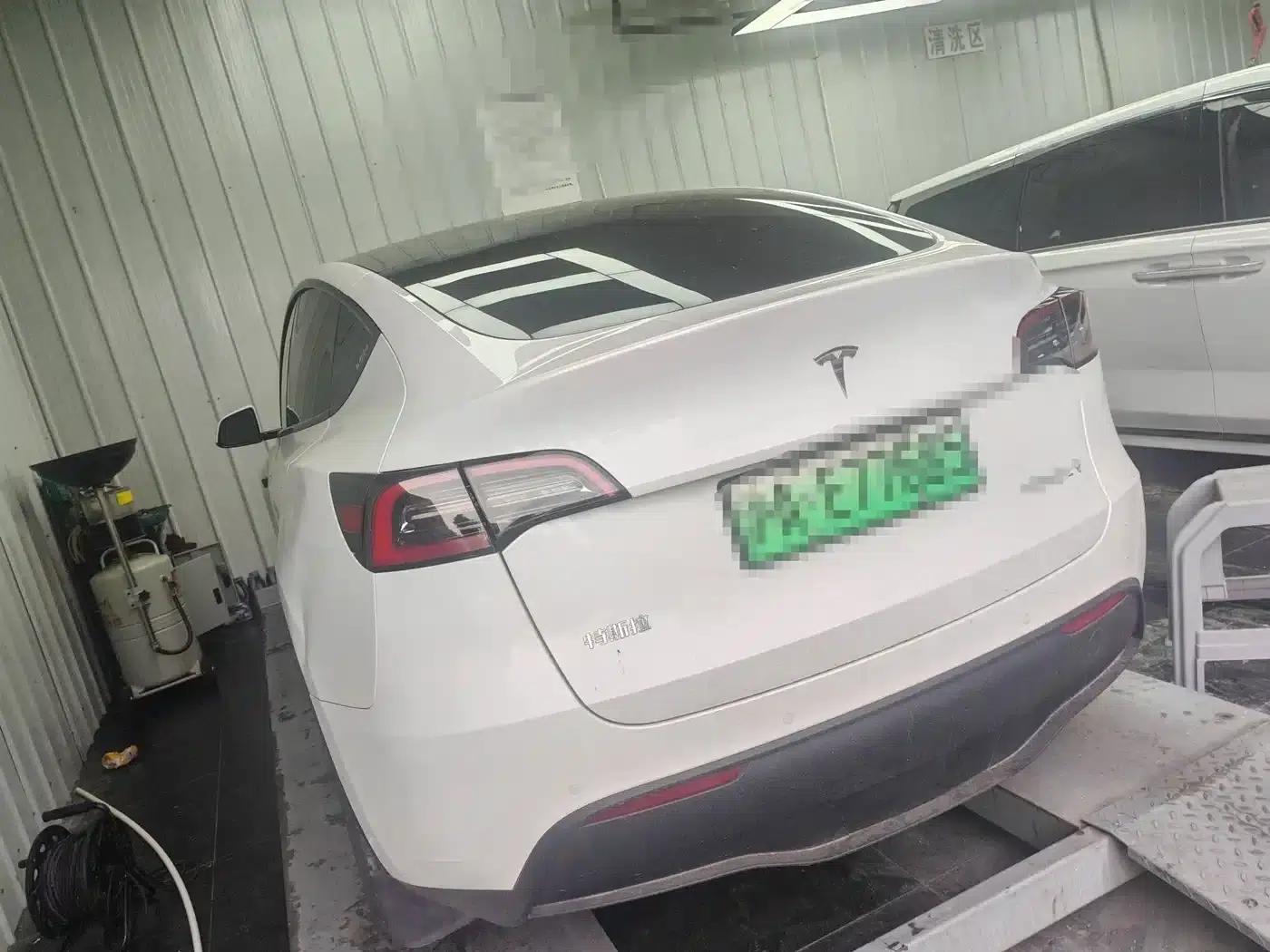 Model Y 2023 Rear-Wheel Drive — миниатюра 12