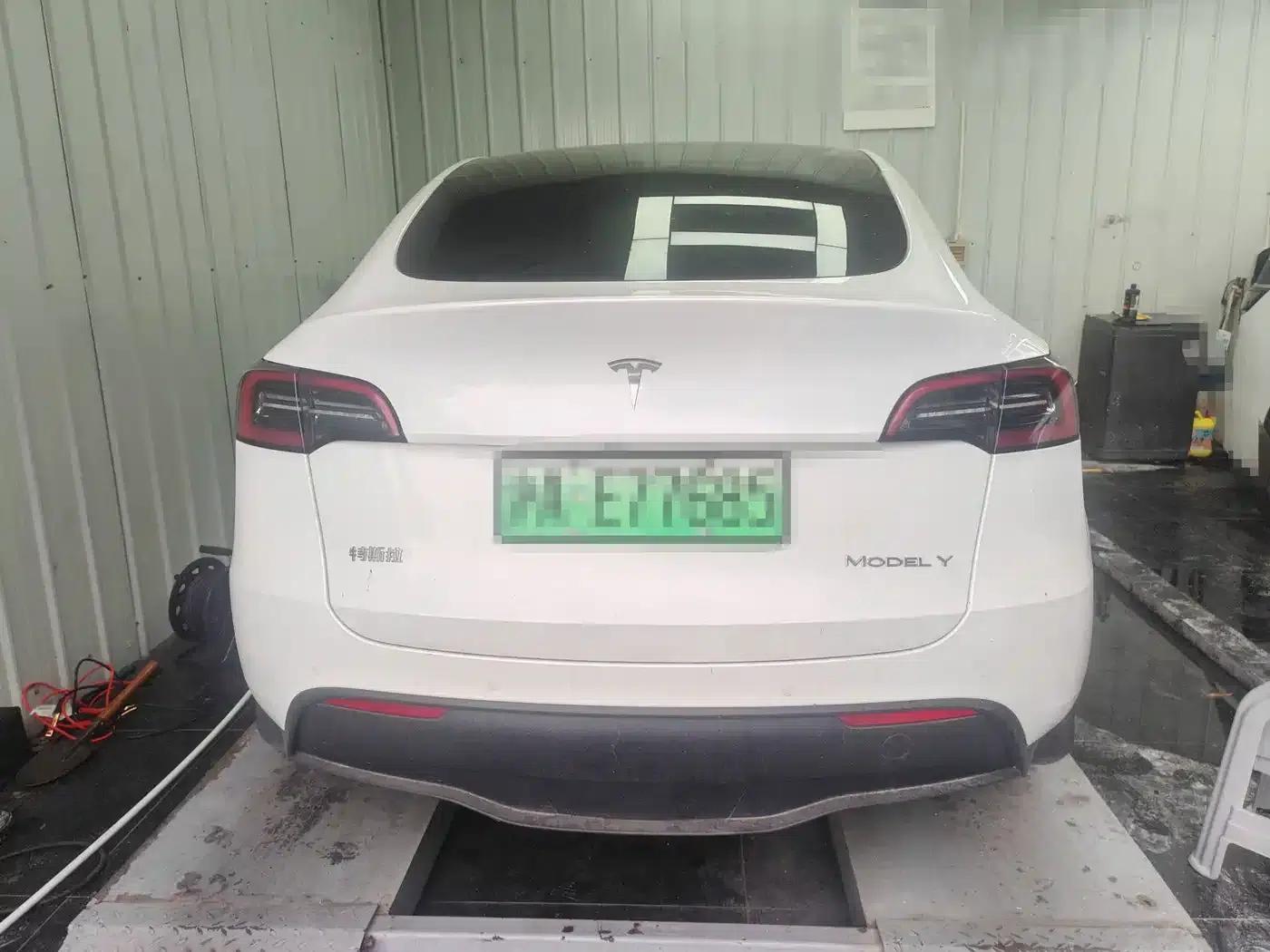 Model Y 2023 Rear-Wheel Drive — миниатюра 10
