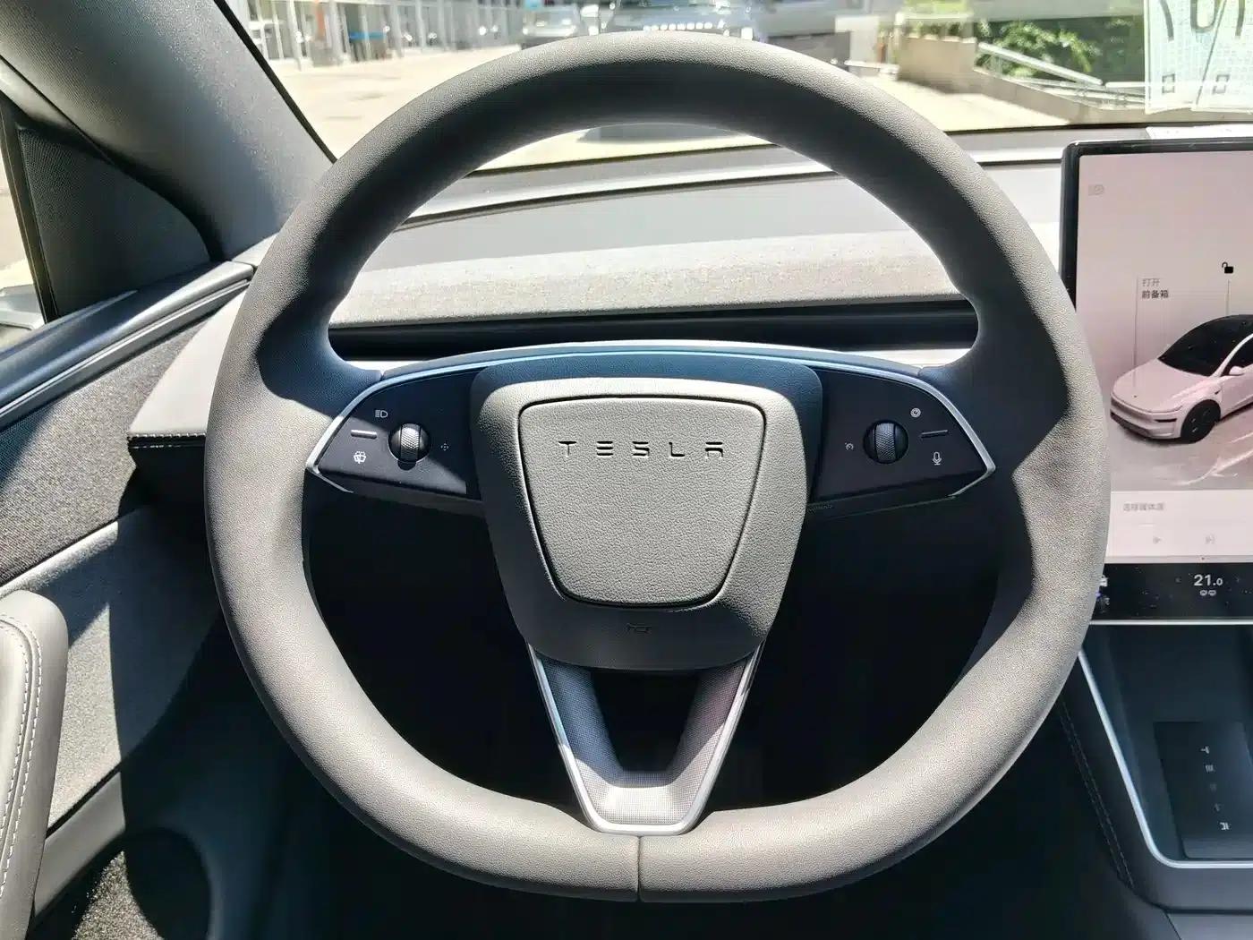 Model Y 2026 Rear-Wheel Drive — миниатюра 19