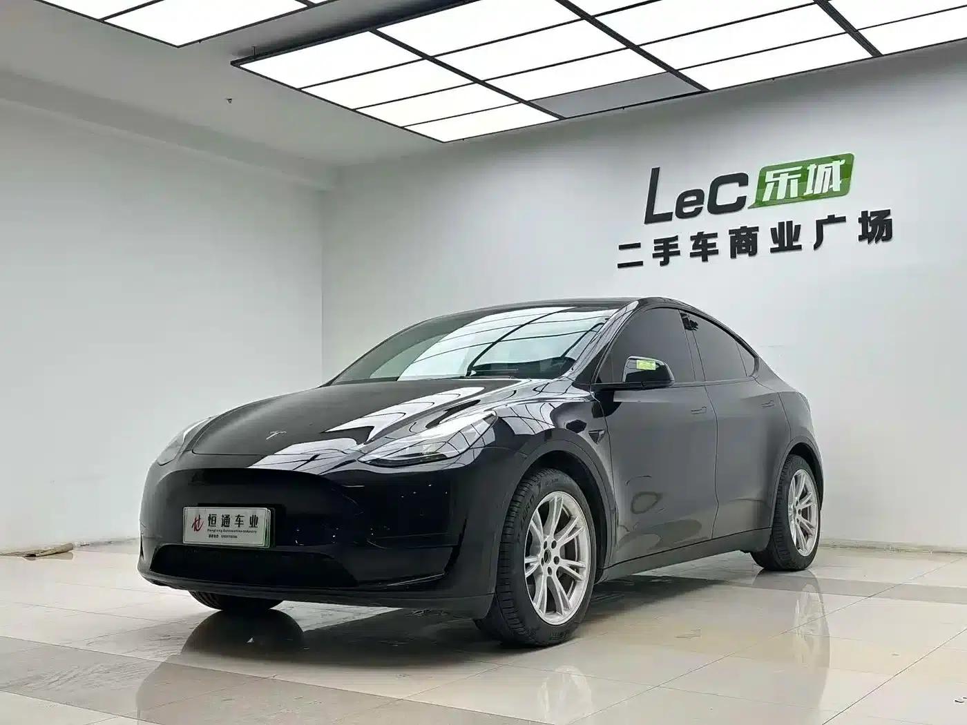 Model Y 2023 Rear-Wheel Drive — миниатюра 1