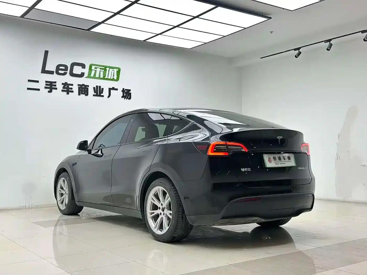 Model Y 2023 Rear-Wheel Drive — миниатюра 11