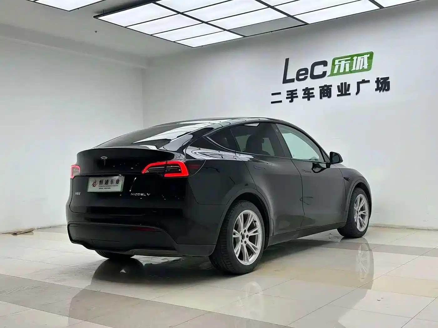 Model Y 2023 Rear-Wheel Drive — миниатюра 12