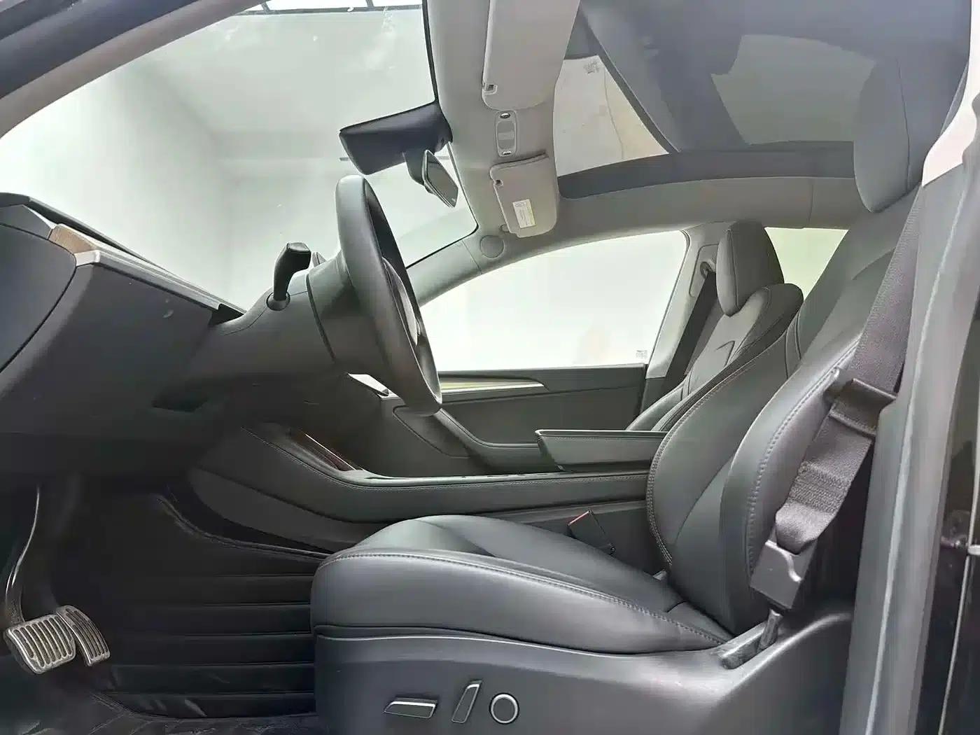 Model Y 2023 Rear-Wheel Drive — миниатюра 4