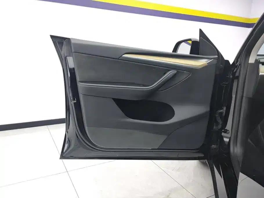 Model Y 2022 Facelift Rear-Wheel Drive Version — миниатюра 7