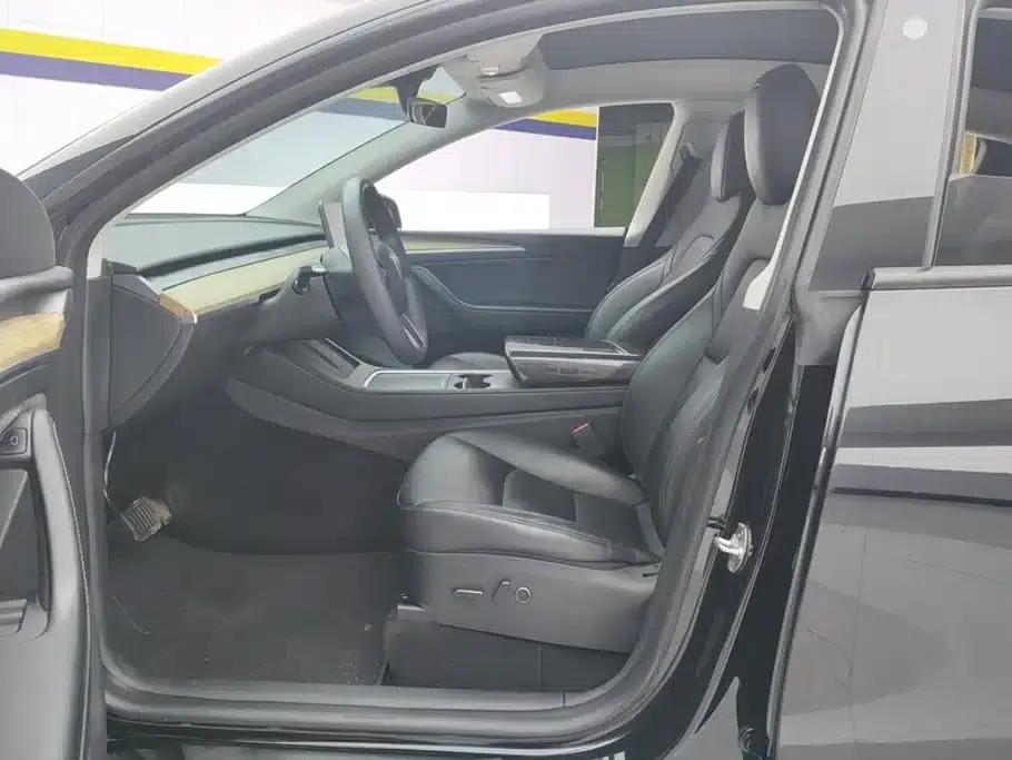 Model Y 2022 Facelift Rear-Wheel Drive Version — миниатюра 9