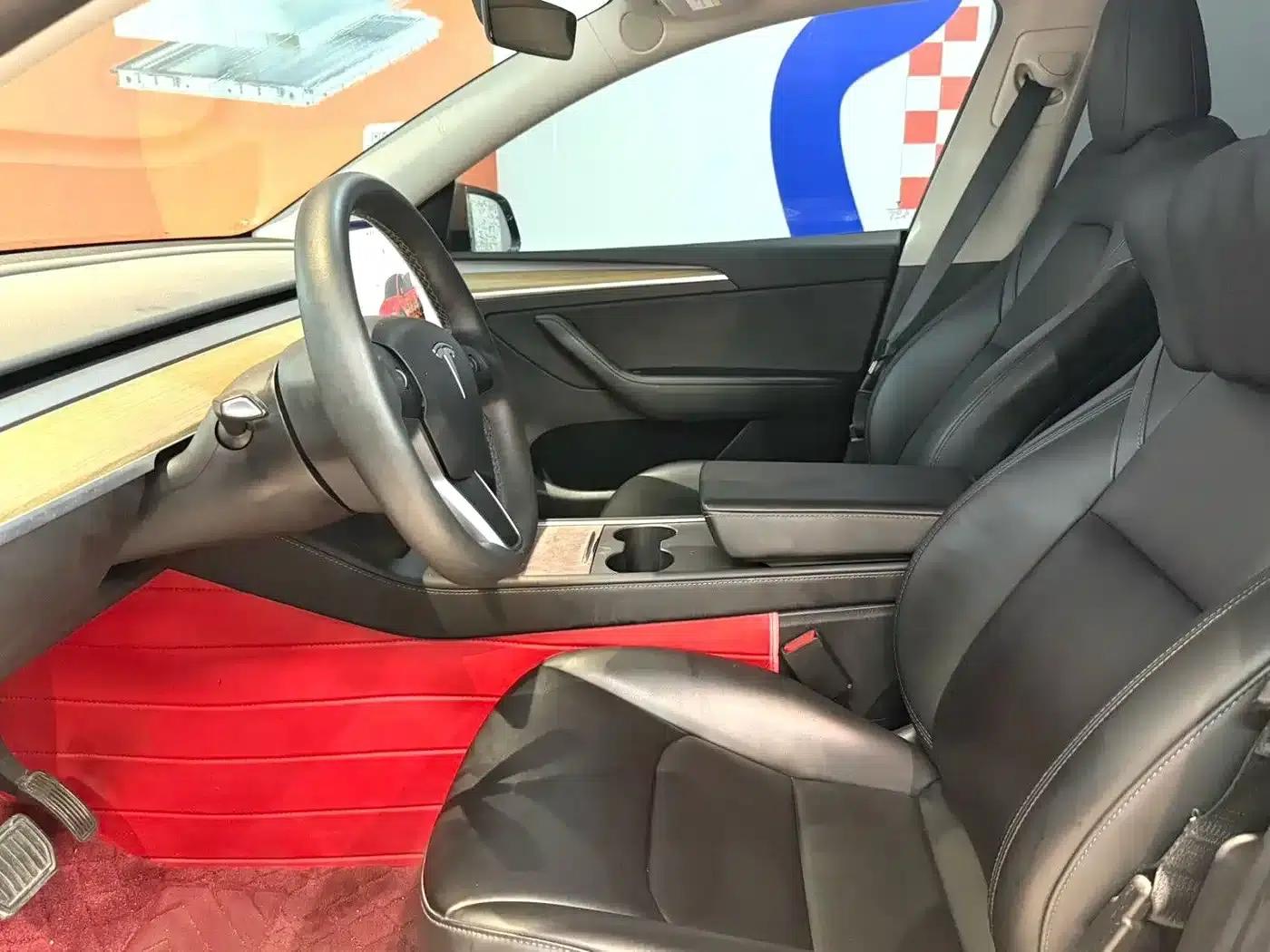 Model Y 2022 Long Range All-Wheel Drive — миниатюра 4