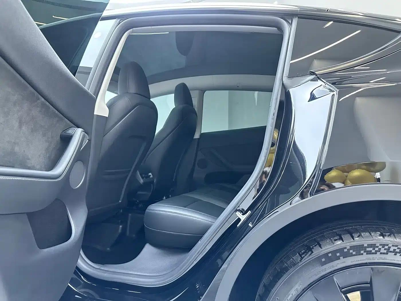 Model Y 2022 Facelift Long Range All-Wheel Drive Version — миниатюра 13