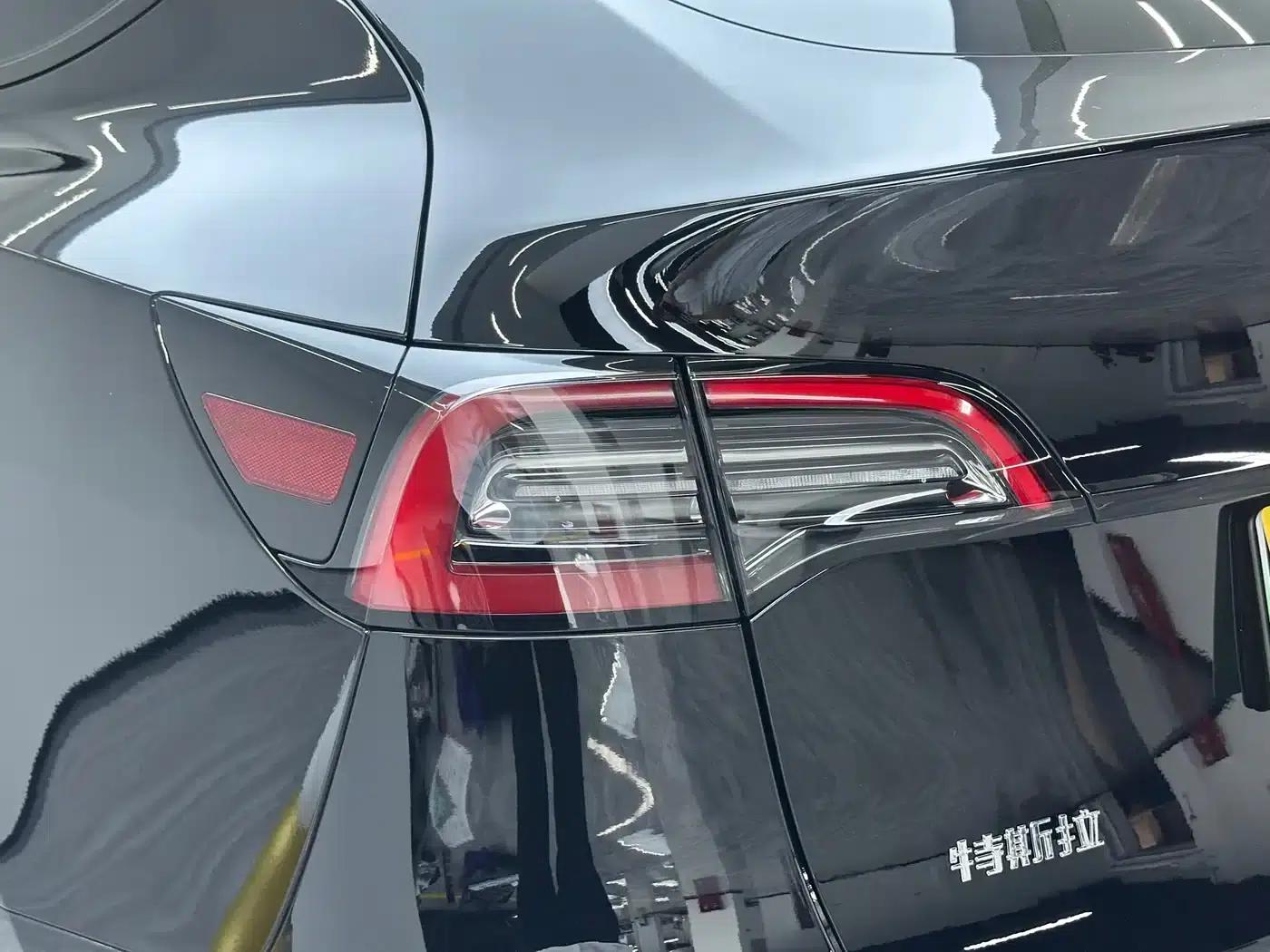 Model Y 2022 Facelift Long Range All-Wheel Drive Version — миниатюра 18