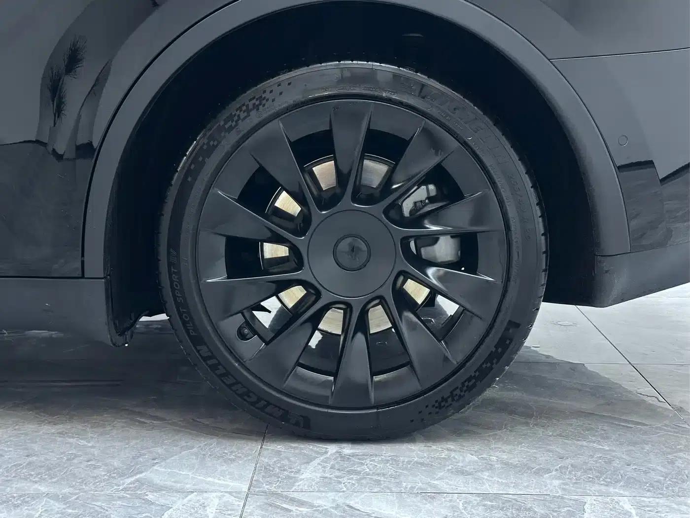 Model Y 2022 Facelift Long Range All-Wheel Drive Version — миниатюра 19