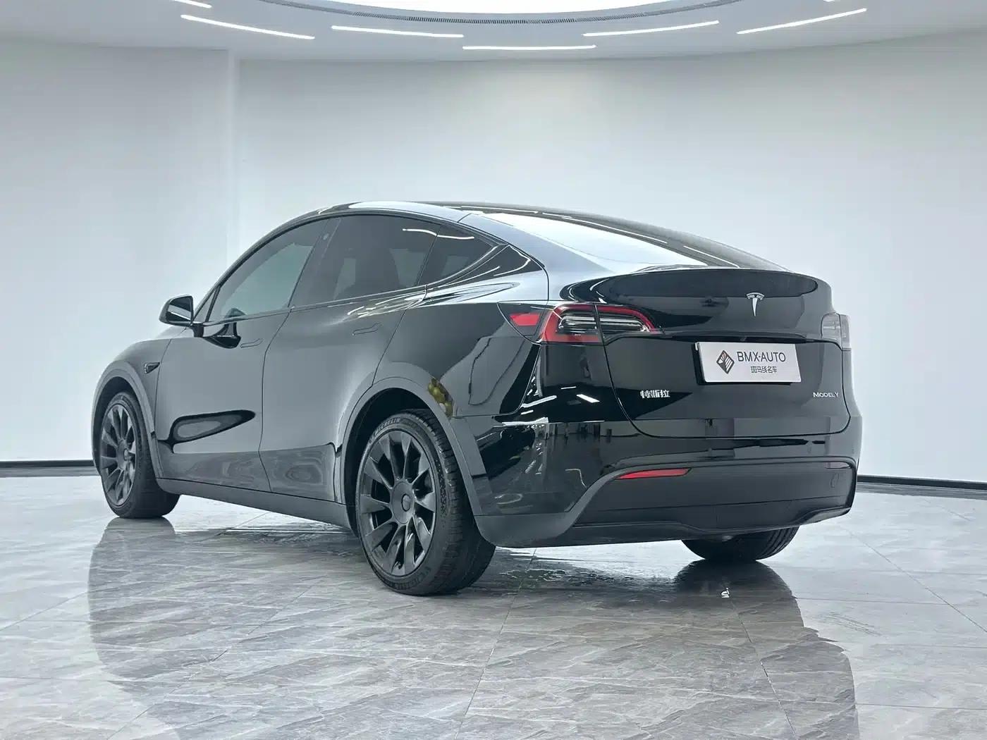 Model Y 2022 Facelift Long Range All-Wheel Drive Version — миниатюра 6