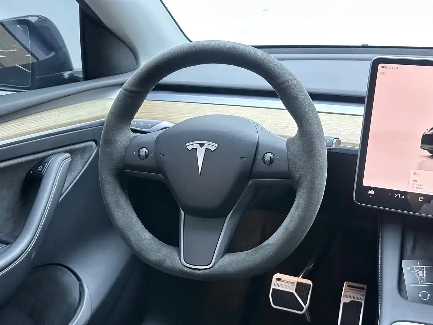 Model Y 2022 Facelift Long Range All-Wheel Drive Version — миниатюра 10