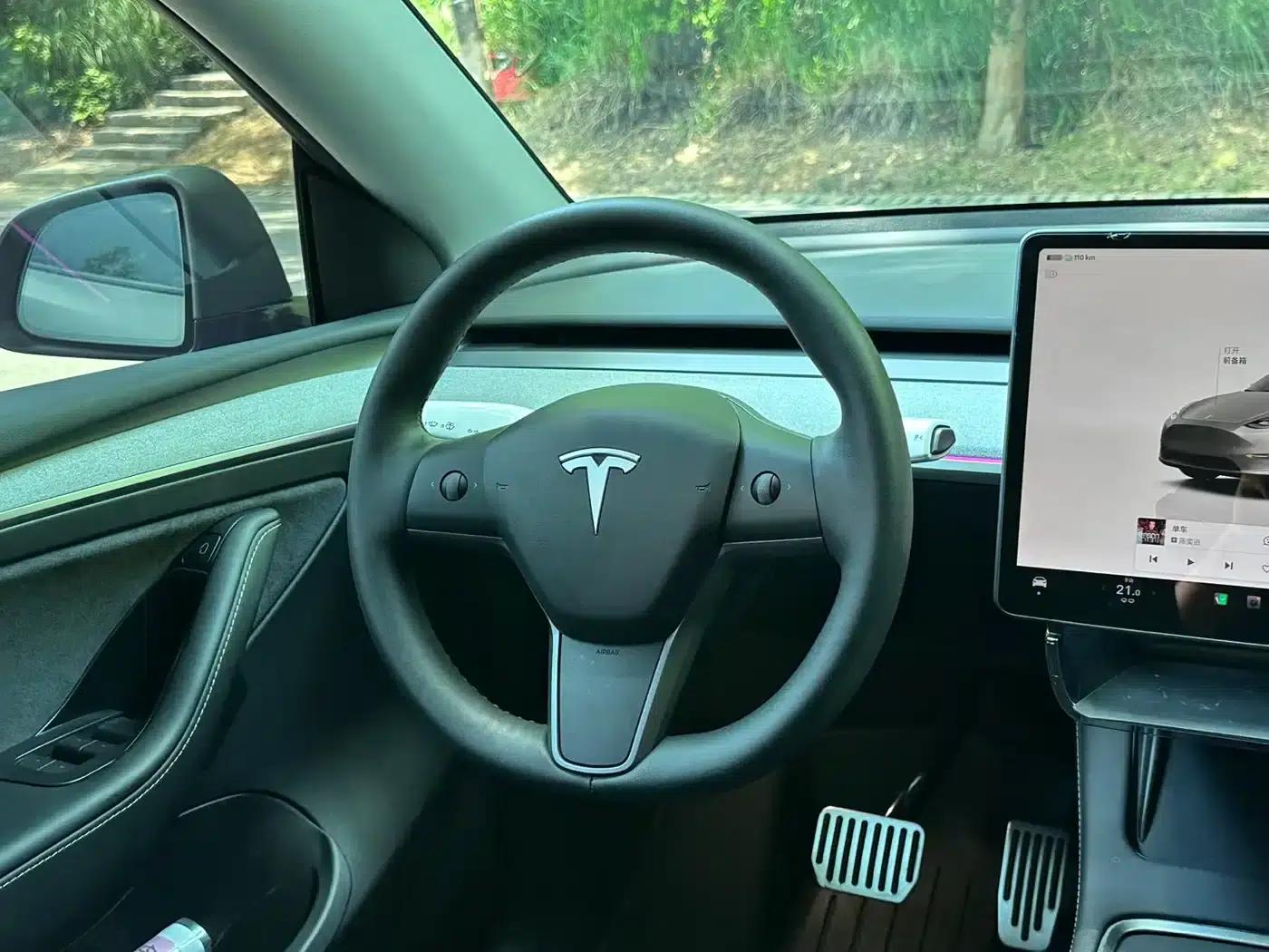 Model Y 2023 Rear-Wheel Drive — миниатюра 12
