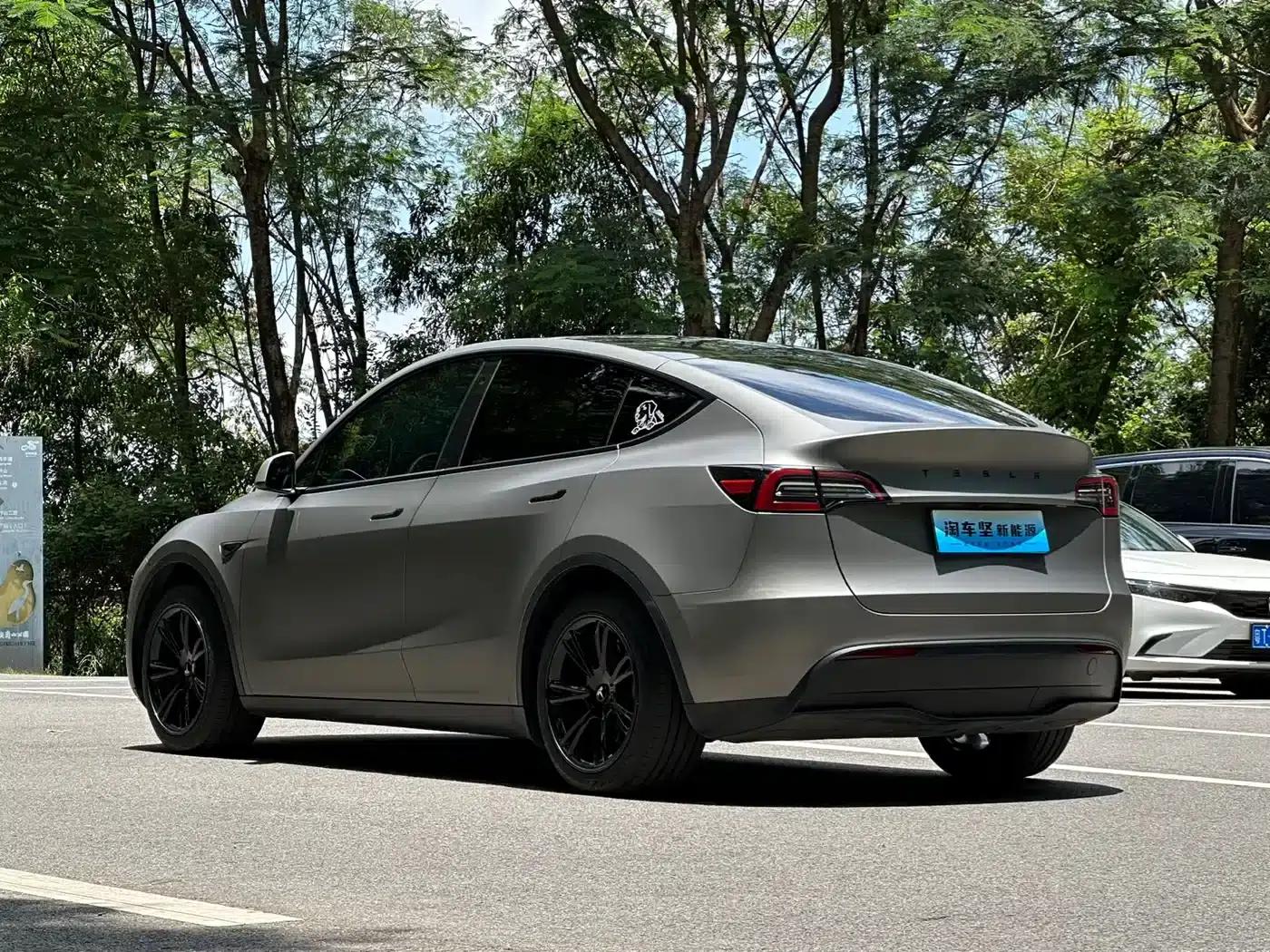 Model Y 2023 Rear-Wheel Drive — миниатюра 3