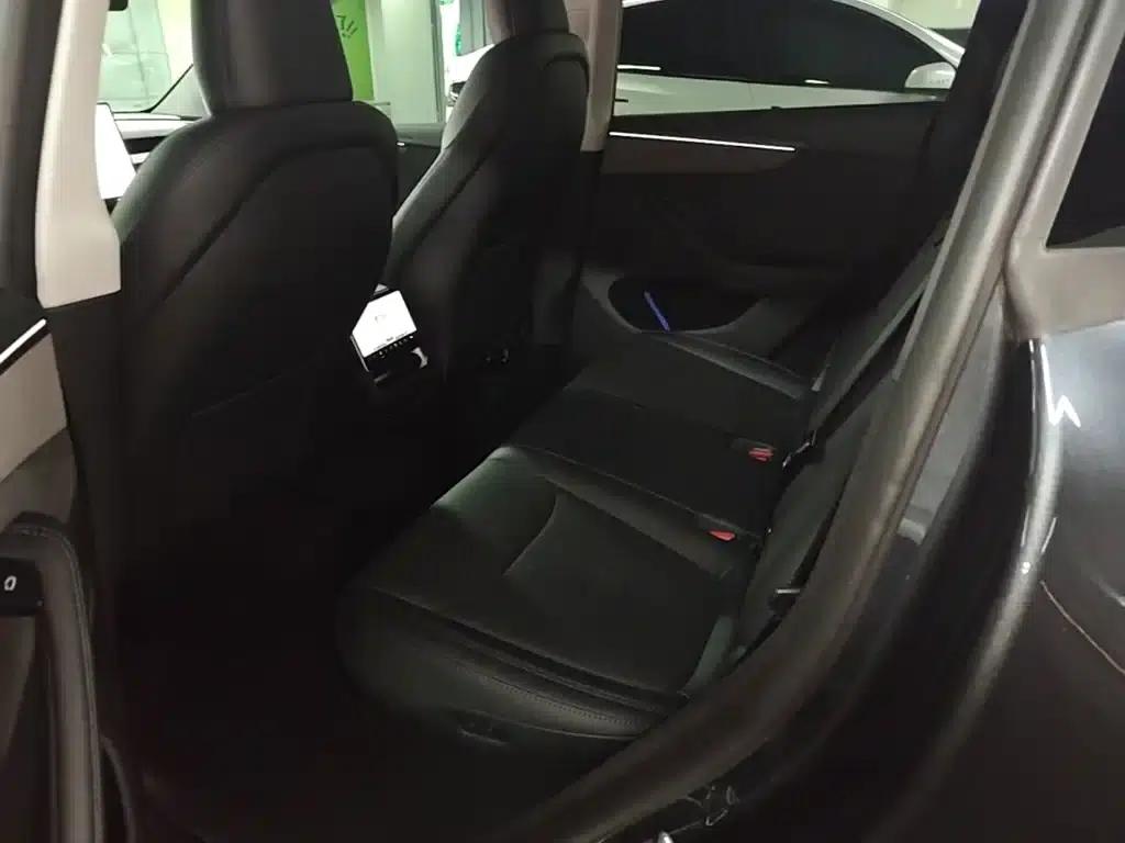 Model Y 2025 Long Range All-Wheel Drive First Edition — миниатюра 17