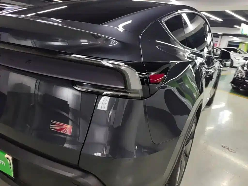 Model Y 2025 Long Range All-Wheel Drive First Edition — миниатюра 8