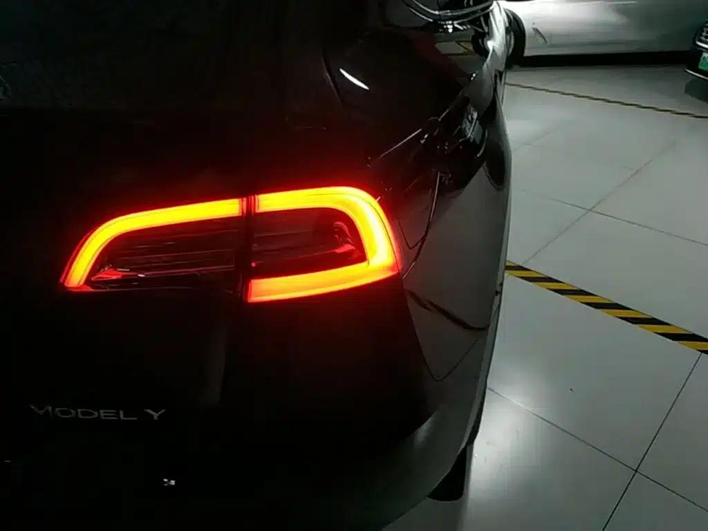 Model Y 2022 Facelift Rear-Wheel Drive Version — миниатюра 8