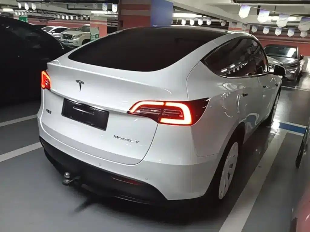 Model Y 2022 Rear-Wheel Drive — миниатюра 7