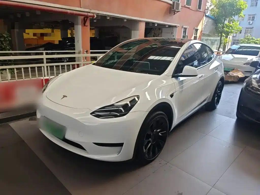 Model Y 2022 Facelift Rear-Wheel Drive Version — миниатюра 1