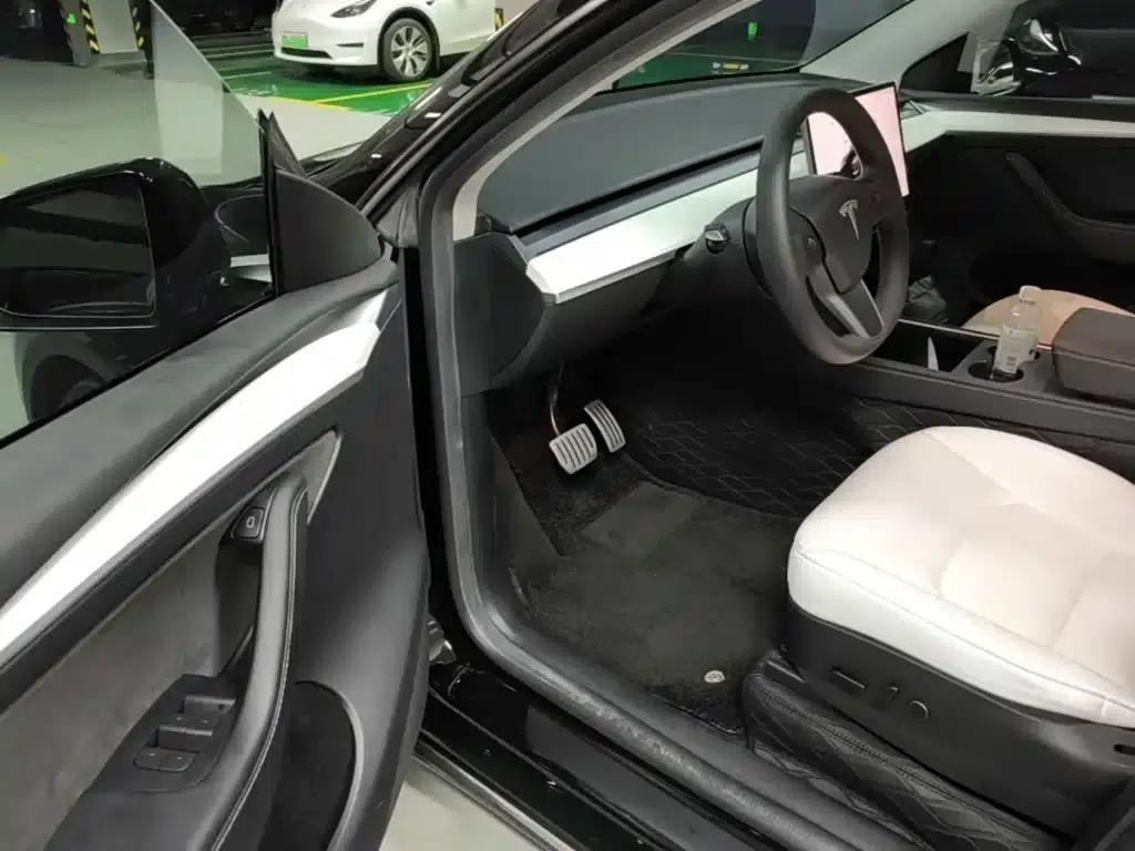 Model Y 2022 Performance All-Wheel Drive — миниатюра 16