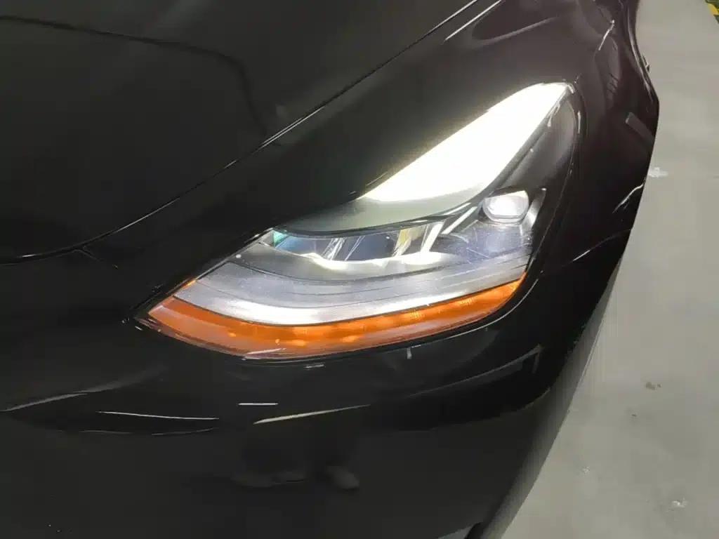 Model Y 2022 Performance All-Wheel Drive — миниатюра 24