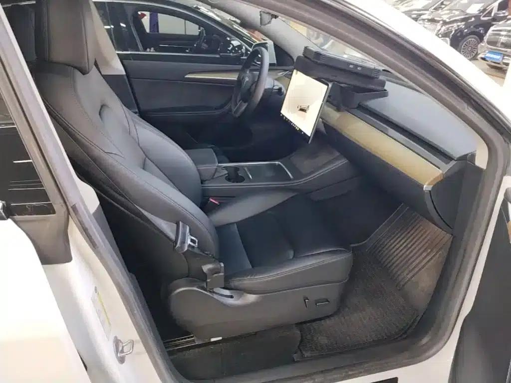 Model Y 2022 Rear-Wheel Drive — миниатюра 25