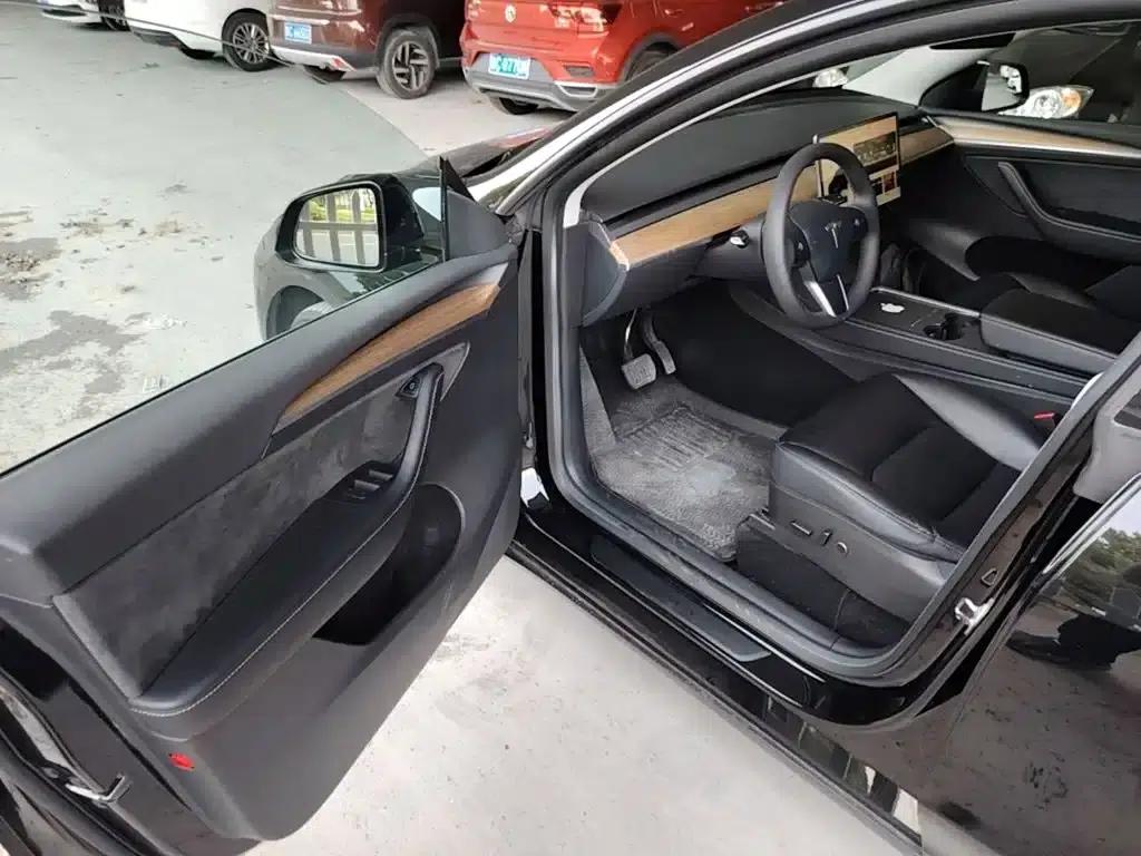 Model Y 2022 Rear-Wheel Drive — миниатюра 16