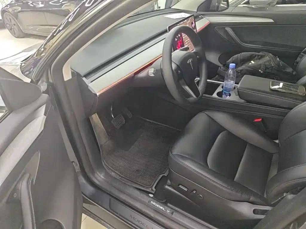 Model Y 2024 Rear-Wheel Drive — миниатюра 16