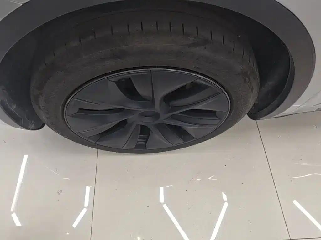 Model Y 2024 Rear-Wheel Drive — миниатюра 23