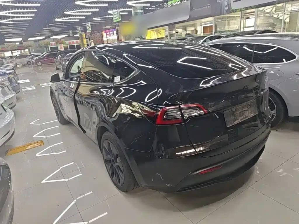 Model Y 2024 Rear-Wheel Drive — миниатюра 5