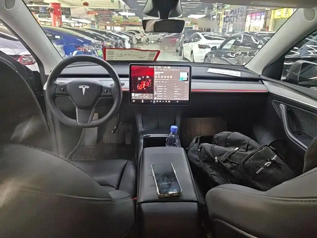 Model Y 2024 Rear-Wheel Drive — миниатюра 10