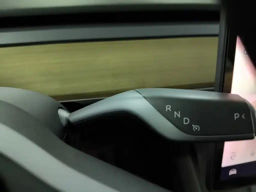 Model Y 2021 Long Range All-Wheel Drive — миниатюра 14